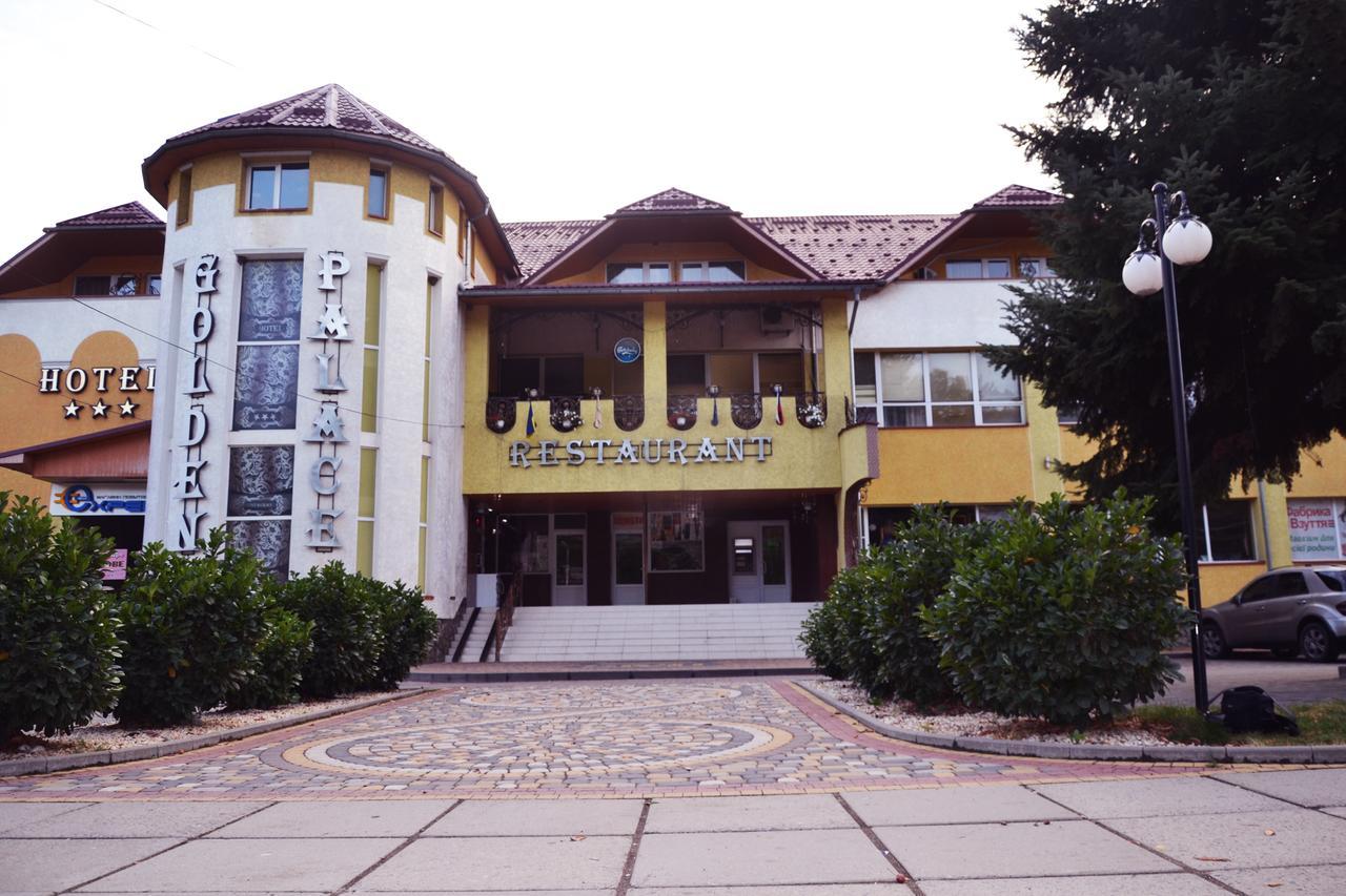 Golden Palace Dubove Esterno foto